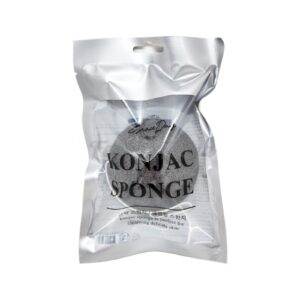 GRACE DAY KONJAC SPONGE IS PERFECT FOR CLEANSING DELICATE SKIN BLACK 10g Очищающий спонж конняку (черный) 10гр